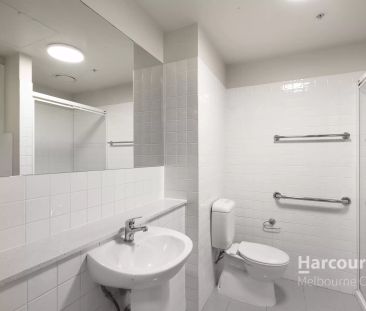 Unfurnished/Utilities Included - Prime Central Location ! - Photo 4