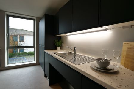 1 Bed Student Accommodation - Photo 5
