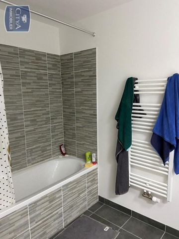 Location Appartement 3 pièces 63m² BORDEAUX 33200 - Photo 2