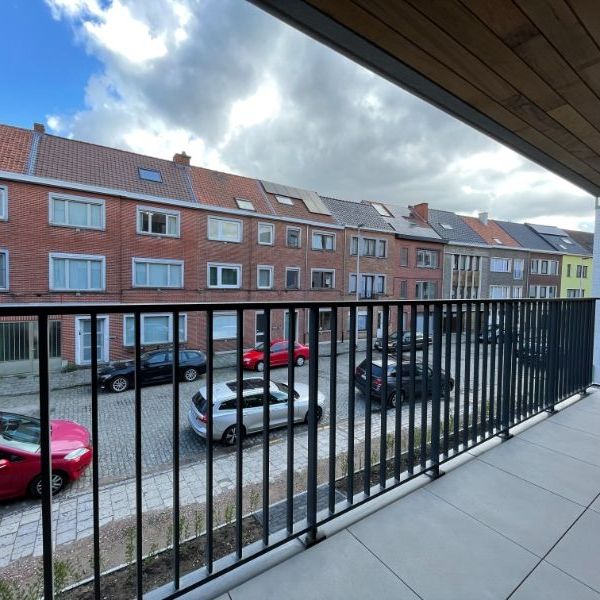 Leuk recent appartement met terras – nabij de Bourgoyen - Foto 1