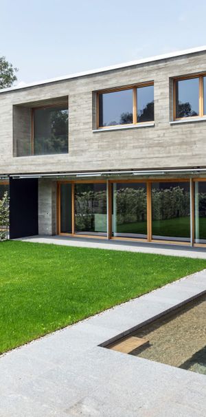 PROPRIETÀ IN AFFITTO ESCLUSIVA CON GIARDINO E PISCINA | EXKLUSIVES MIE - Foto 1