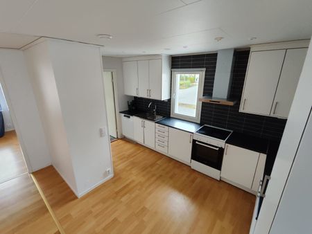 Kaxbergsvägen, Södertälje - Photo 4