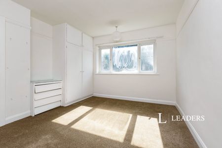 3 bedroom house to rent Highway Road, Leicester, LE5 - Photo 3