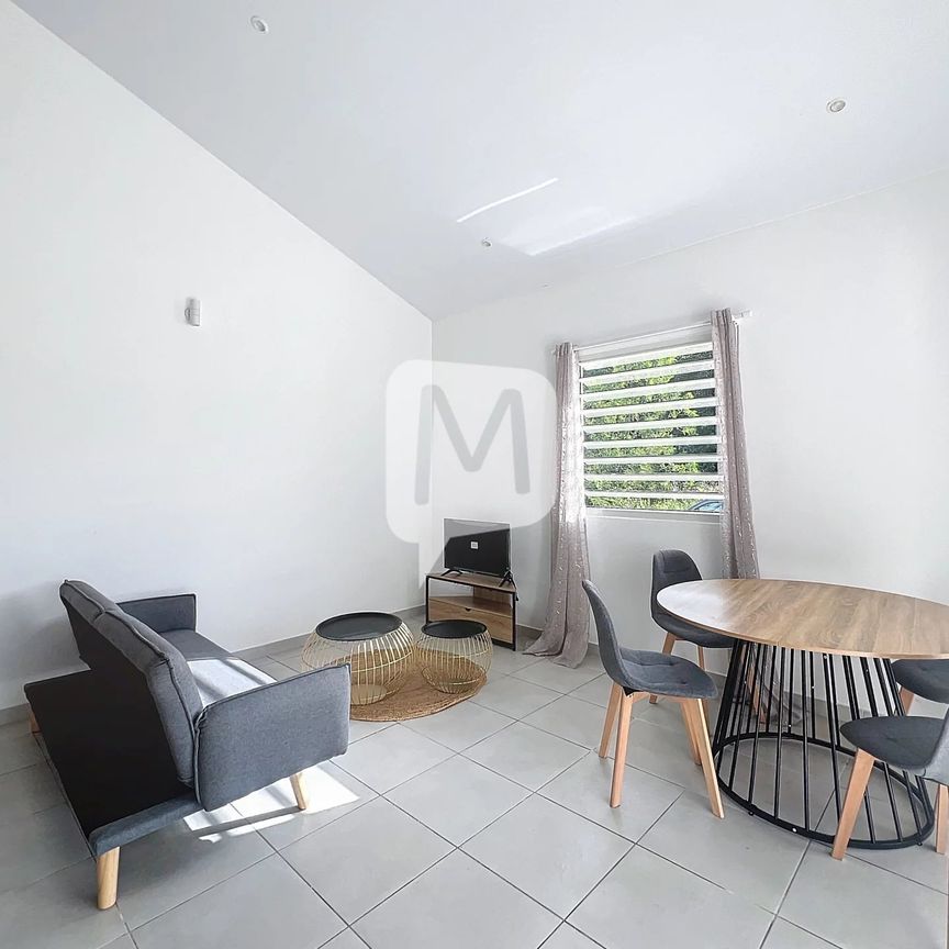 Location Maison 3 pièces 86m² MATOURY 97351 - Photo 1