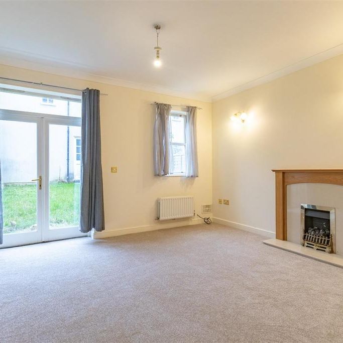 3 bedroom terraced house to rent - Photo 1