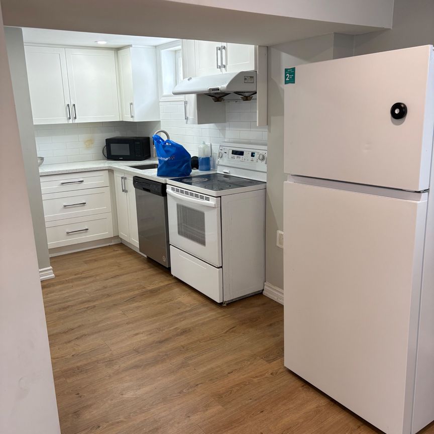 For Lease - 473 Gibbons Street Unit# Lower, Oshawa, Ontario - Photo 1