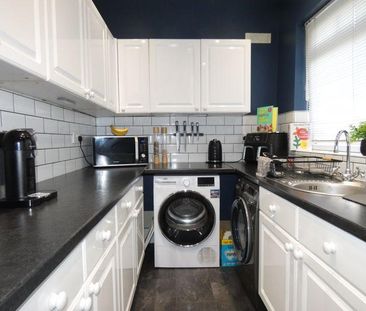 2 bedroom terraced house to rent - Photo 6