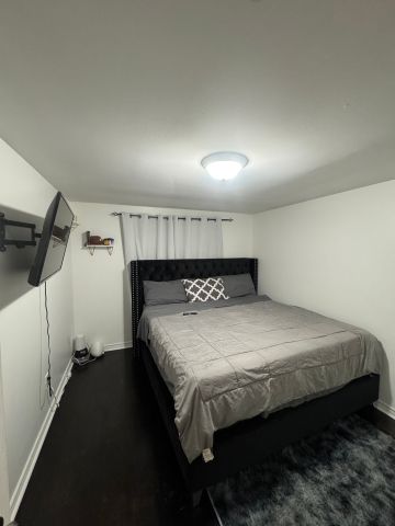 For Lease - 1272 Cedar Street, Oshawa, Ontario - Photo 4