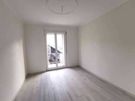 4.5 Zimmer, 90 m², 2. Stock - Photo 2