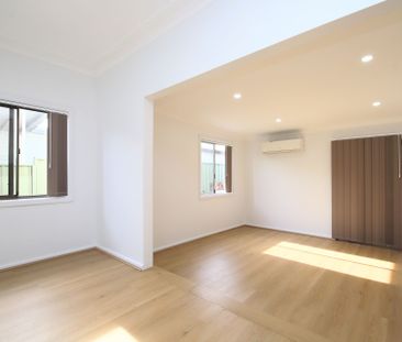 Renovated Four Bedroom Family Home - Photo 4