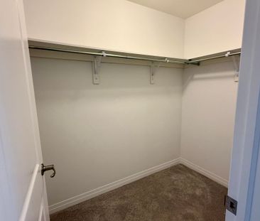 For Lease - 14 Scenic Ridge Gate, Brant, Ontario - Photo 3