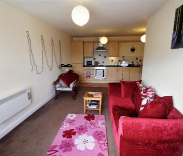 2 bedroom apartment to rent - Photo 4