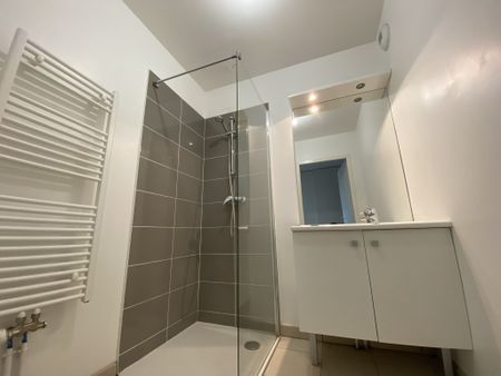 Location Appartement 2 pièces 48m² REIMS 51100 - Photo 4
