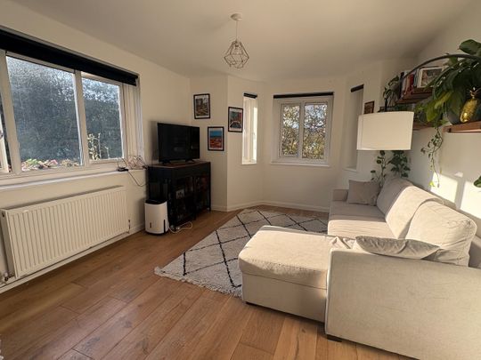 1 Bed Flat, Southwood Court, EC1V - Photo 1