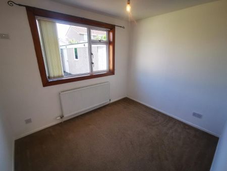 2 bedroom semi-detached house to rent - Photo 2