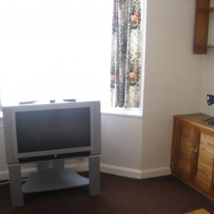 4 Bed Luxury Student House - StudentsOnly Teesside - Photo 1