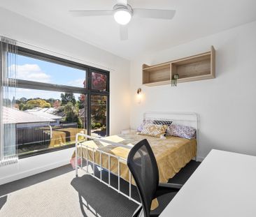 7-bedroom shared house / townhouse, Woodmere Avenue - Photo 6