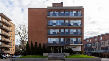 For Lease - 371 Lakeshore Road Unit# 105, Mississauga, Ontario - Photo 4