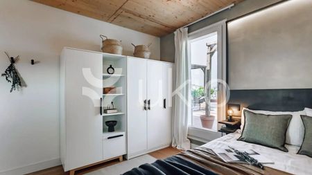 Barcelona Capital, Catalonia 08007 - Photo 3