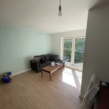 3 Bed Flat, Richmond Court, M3 - Photo 1