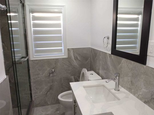 For Lease - 5 Aylesford Drive Unit# Main, Toronto, Ontario - Photo 1