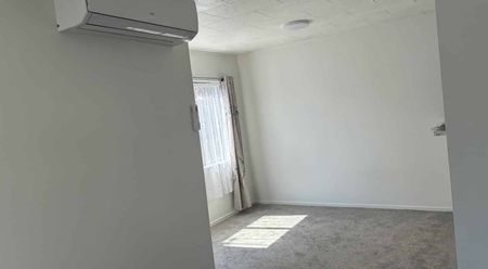 Modern, Fresh & Perfectly Positioned - Photo 3