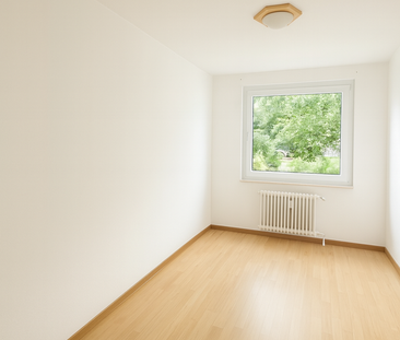 Zu vermieten 2,5 Zimmer Wohnung + eigene Garage - Photo 1