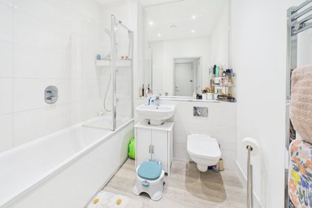 1 bedroom in The Ring, Bracknell - Photo 4