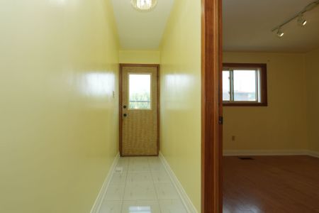 For Lease - 101 Henley Drive Unit# Upper, Hamilton, Ontario - Photo 5