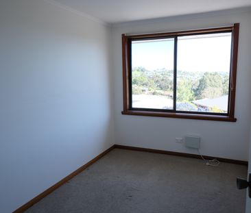 2 / 135 Punchbowl Road, Newstead - Photo 4