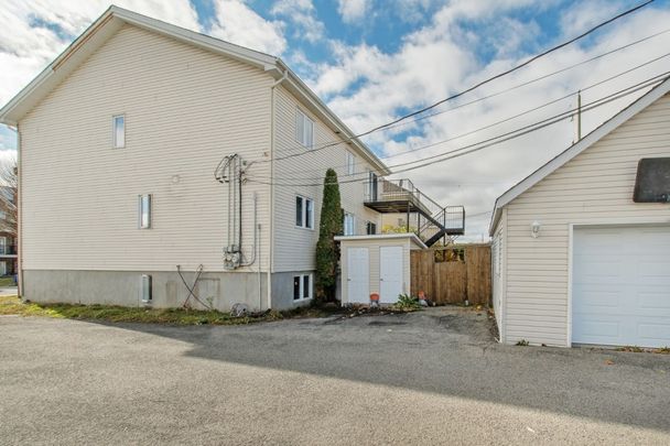 Appartement à louer - Saint-Eustache (Nord Est) - Photo 1