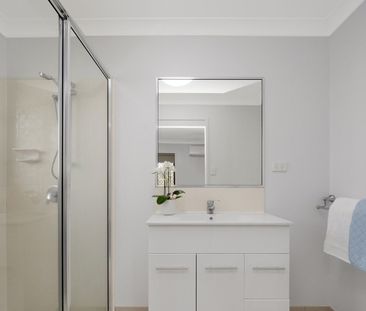 Family Home in Convenient Mount Louisa Location - Photo 5