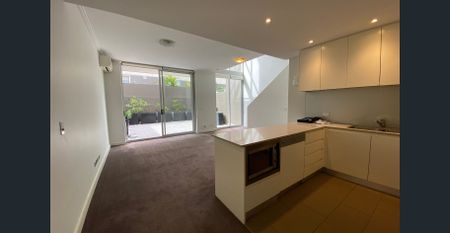 5/4 Rangers Road, Neutral Bay, NSW 2089 - Photo 2