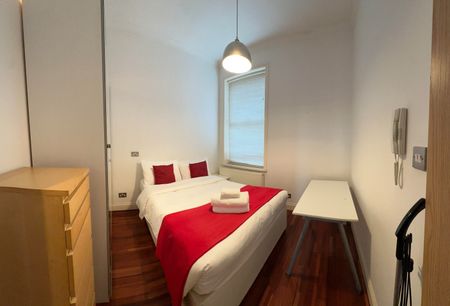 2 Bed Flat, Bc Shepherds Bush Road, W6 - Photo 4