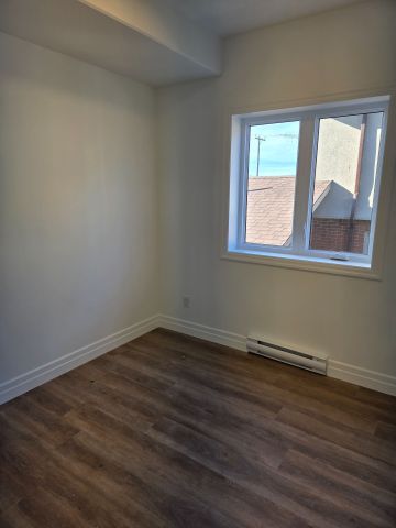 For Lease - 45 Heber Street Unit# 2, Quinte West, Ontario - Photo 4