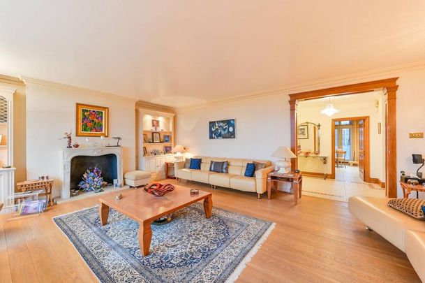 3 bedroom flat to rent - Photo 1