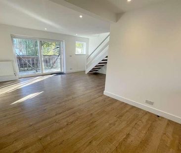 Bramber Close, BN10 - Photo 3