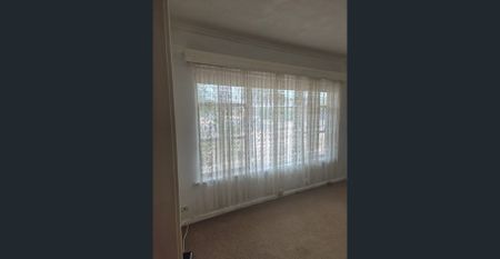 Large 3 bedroom or 4 bedroom/ Rumpus Home - Photo 3