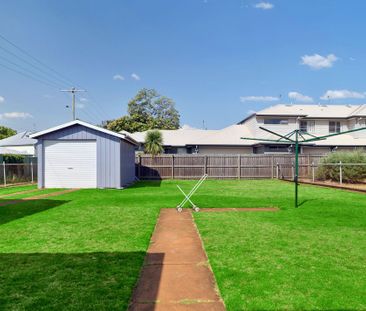 CHARMING SPACIOUS HOME CLOSE TO TOWN - Photo 6