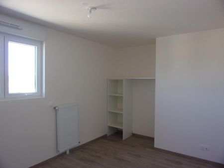 Location Appartement 4 pièces 88m² VERNON 27200 - Photo 4