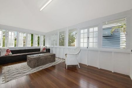 4810, North Ward - Photo 2