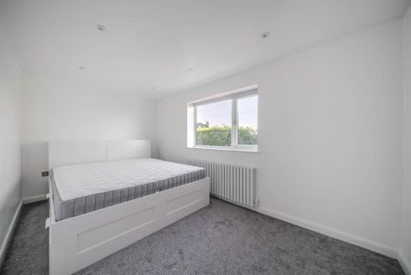 3 bedroom detached house to rent - Photo 5