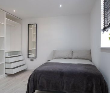 6 bedroom house to rent - Photo 1