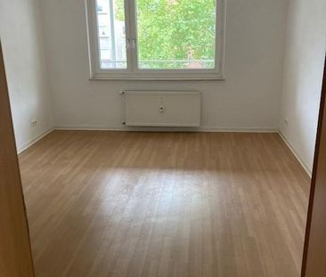 Charmante 2,5 Raum-Wohnung mit großem Balkon - Foto 5