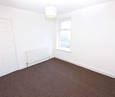 2 bedroom semi-detached house to rent - Photo 3
