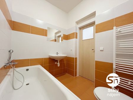 Pronájem bytu 1+kk 28 m² - Photo 3