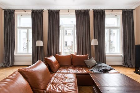 Niepowtarzalny apartament w historycznej kamienicy - Zdjęcie 2