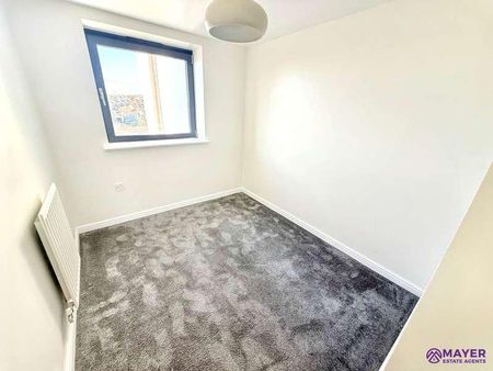 Explorer Court, Plymouth, PL2 - Photo 3