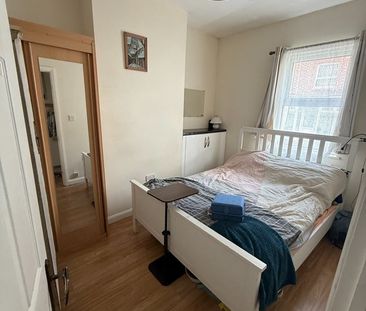 4 Bed Semi-Detached House, Southampton St, RG1 - Photo 3