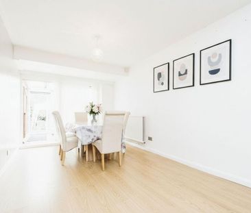 4 bedroom terraced house to rent - Photo 3